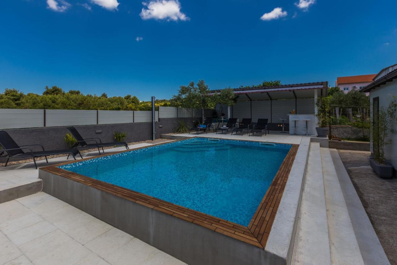 Katina Apartment With Private Pool Apartment