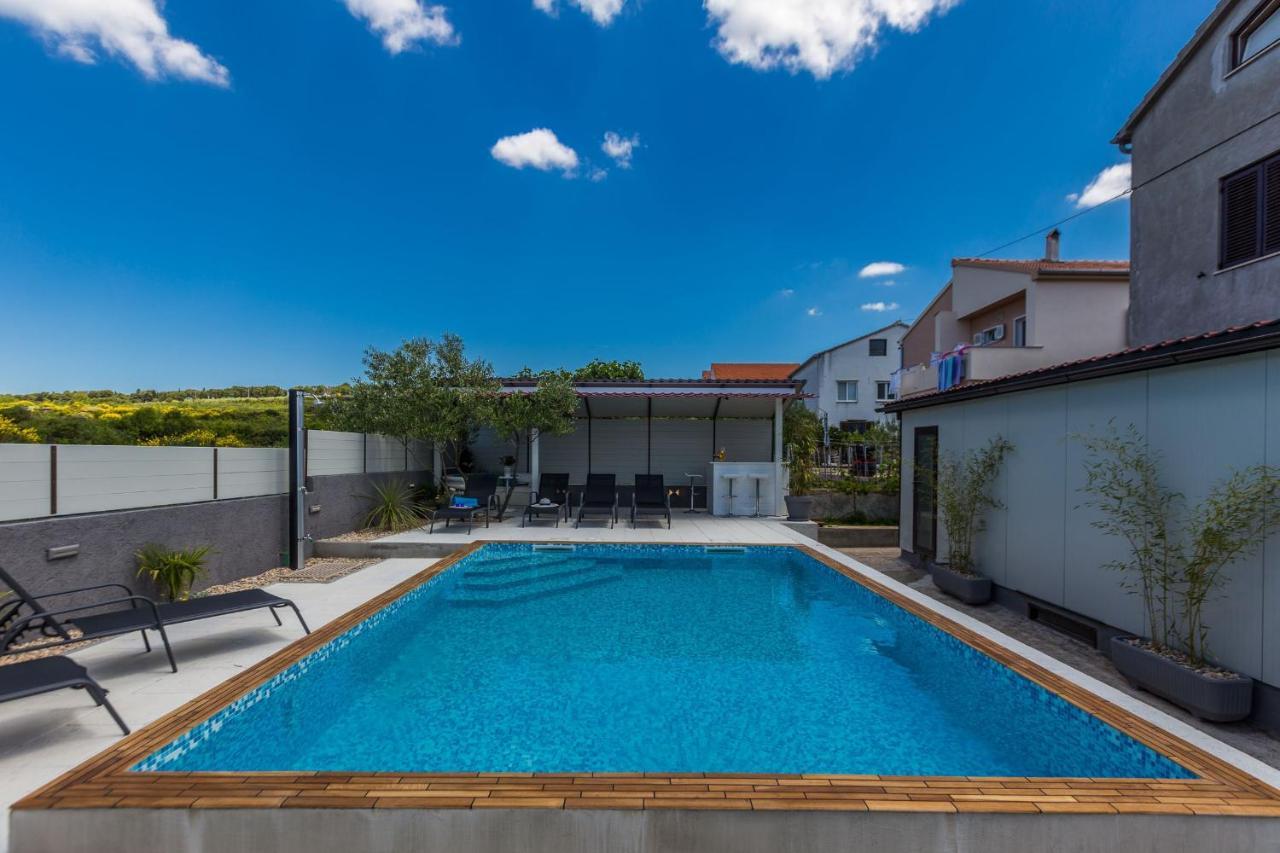 Katina Apartment With Private Pool Apartment