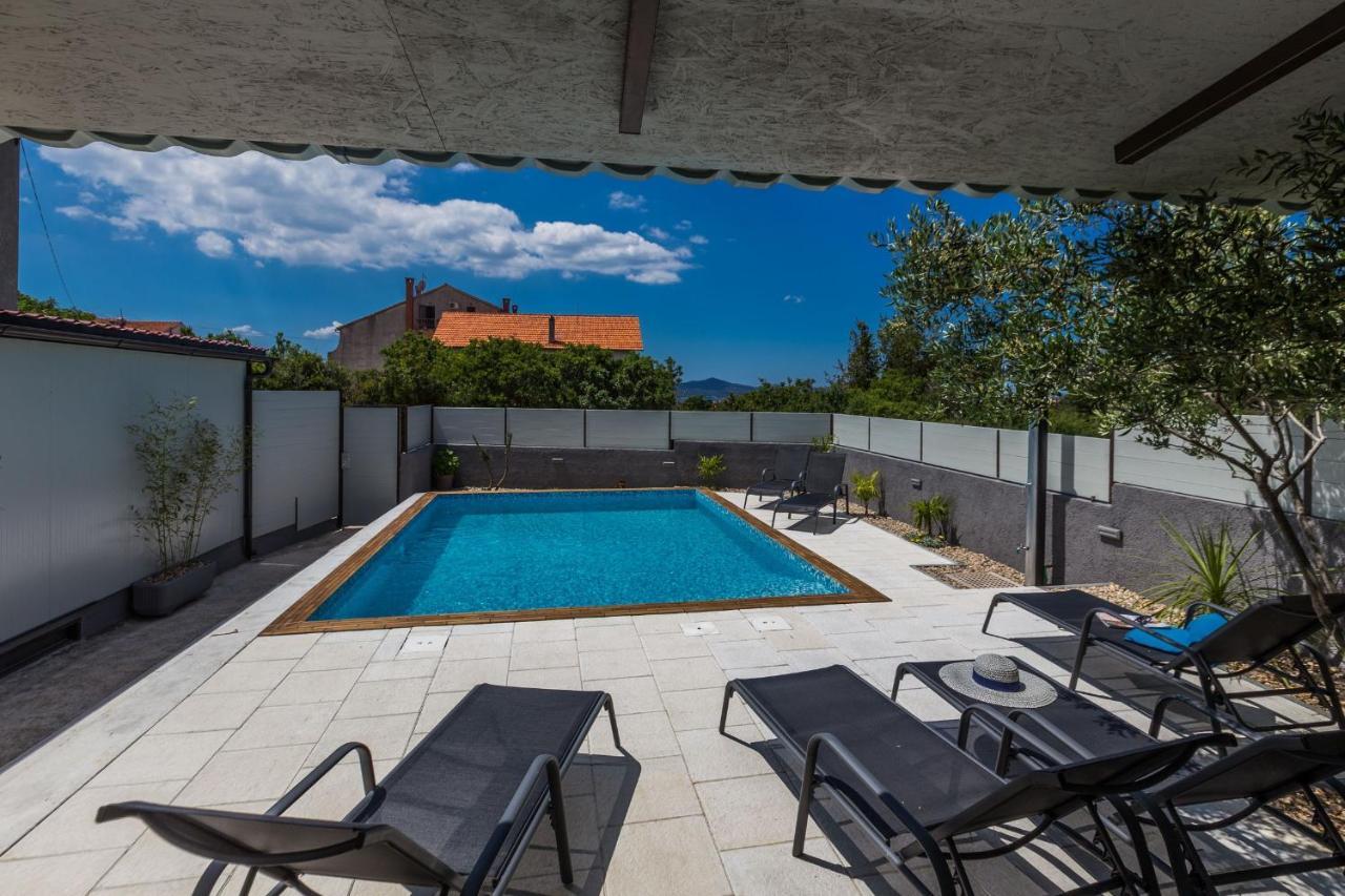 Katina Apartment With Private Pool * Zadar