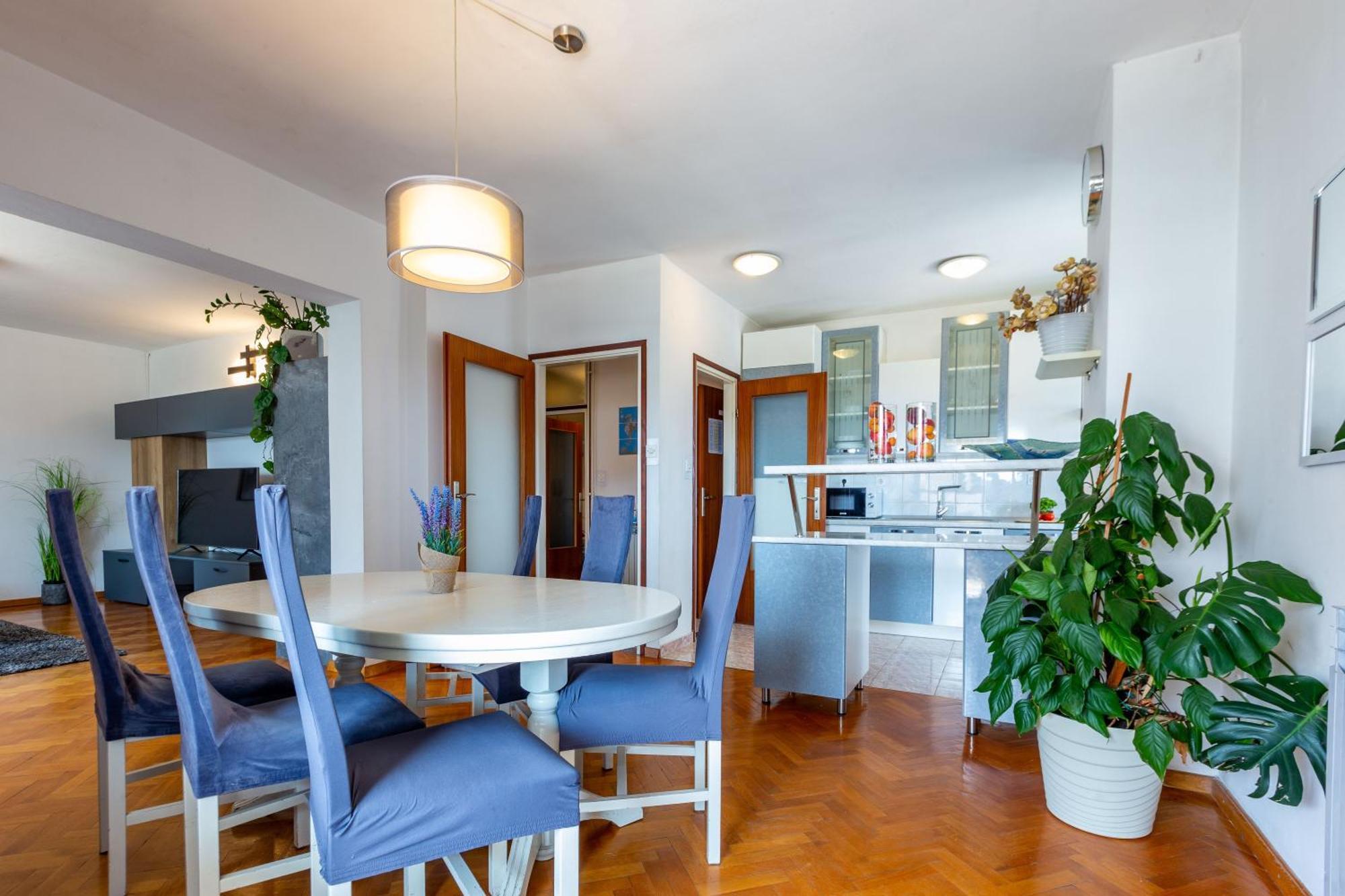 Katina Apartment With Private Pool *