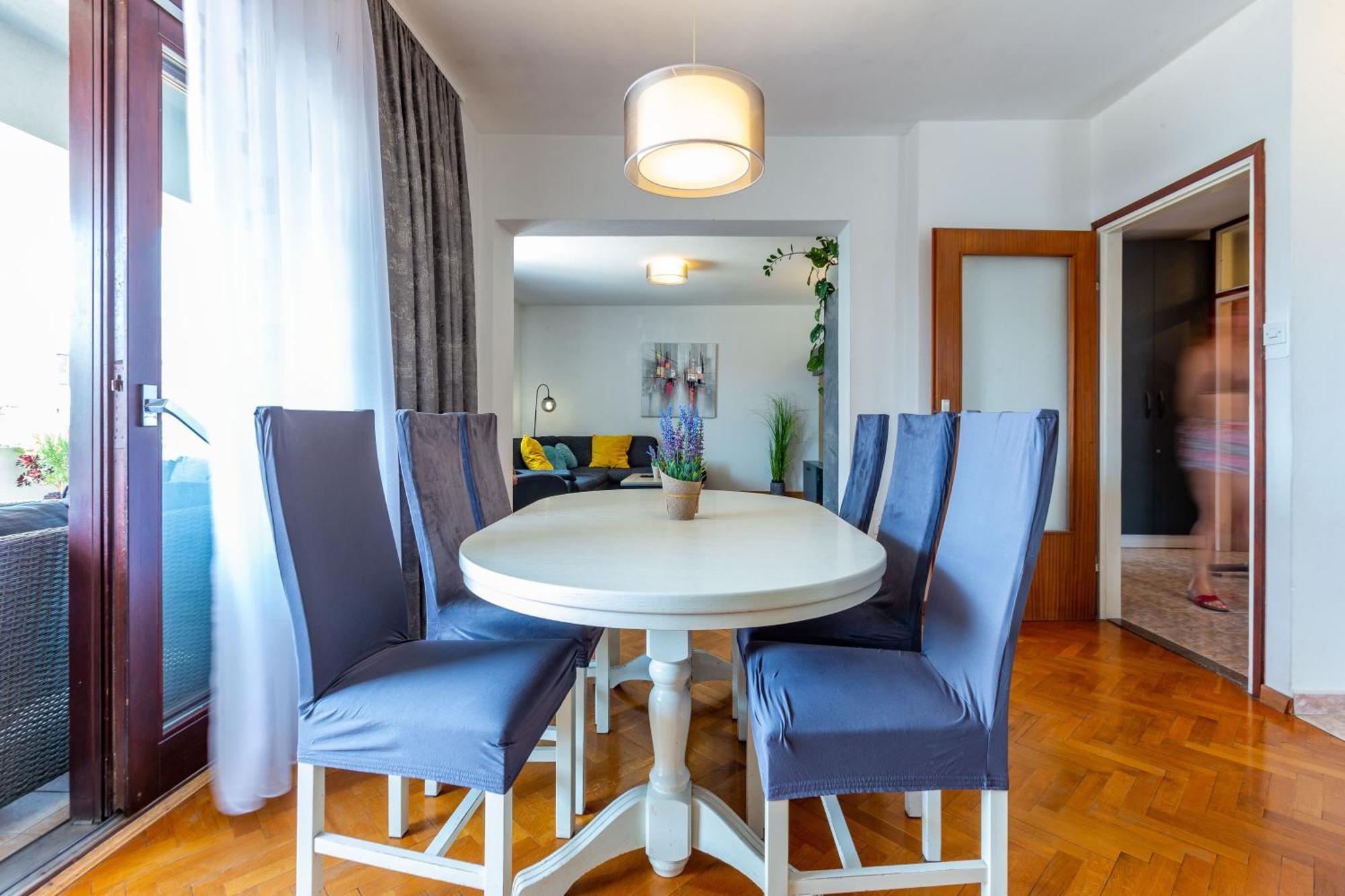 Katina Apartment With Private Pool Apartment Zadar